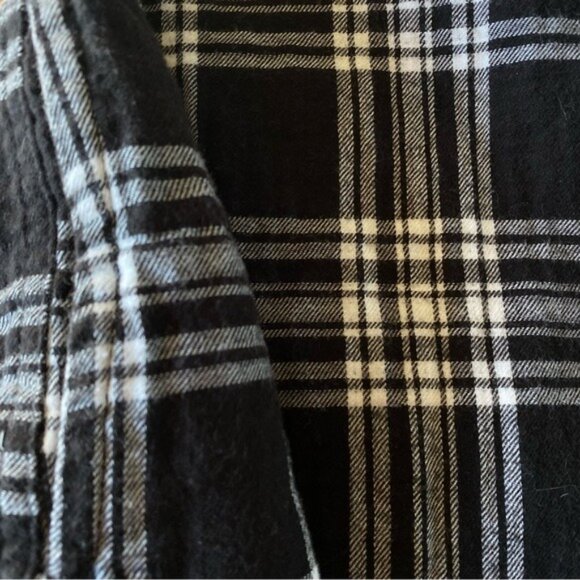 LL‎ Bean Women's Flannel Long-Sleeved Button-Down Top Size M - Picture 7 of 10